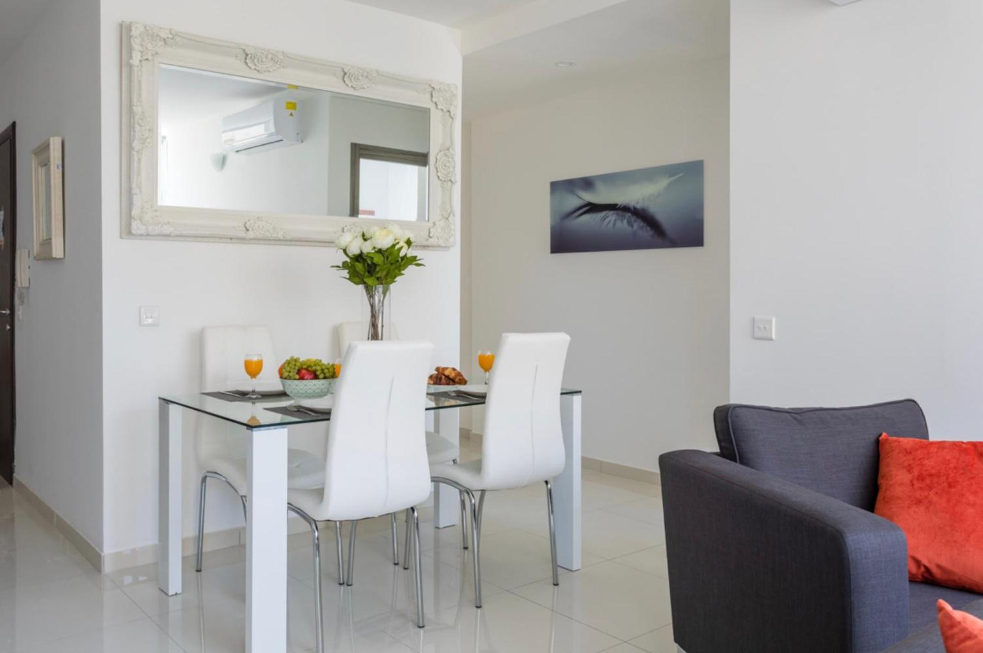 Saint Julian - Lovely Apartment With Terrace - Cityapartmentstay Saint Julian's Exterior foto