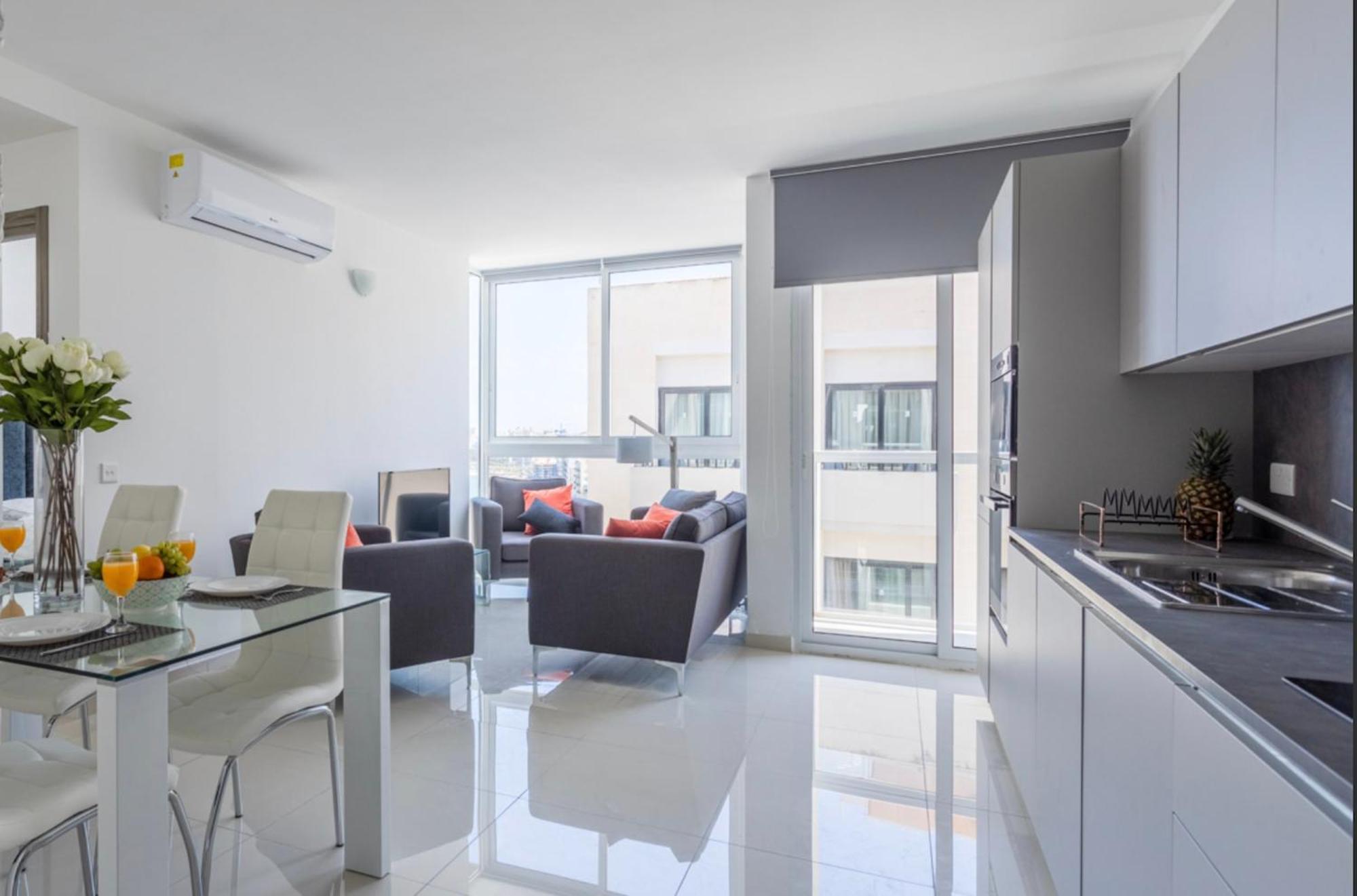 Saint Julian - Lovely Apartment With Terrace - Cityapartmentstay Saint Julian's Exterior foto
